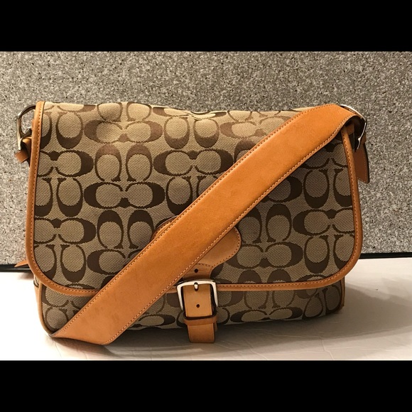 Coach Signature Crossbody Bag - Picture 1 of 13